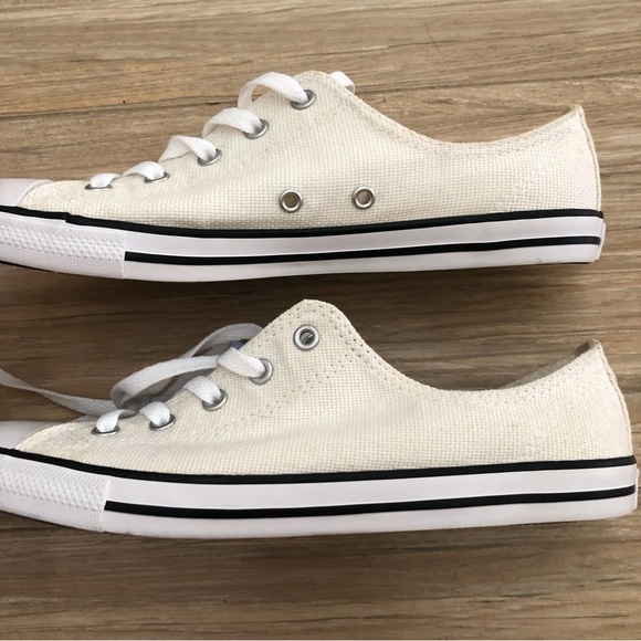 NWOT Converse Chuck Taylor - Picture 9 of 12